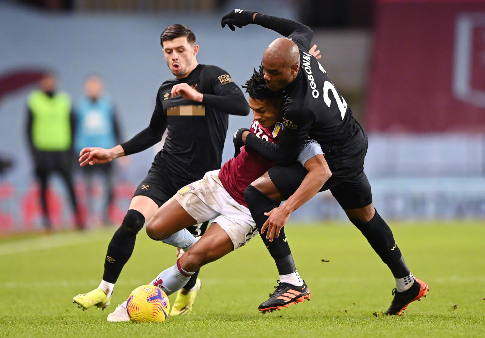 家队效力 家队效力